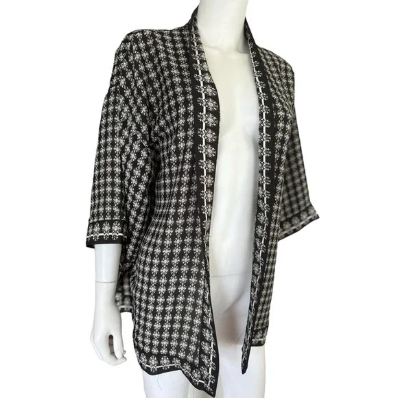 NEW Max Studio Kimono Black White Top Light Jacket Beach Cover up Boho Sz S - Picture 3 of 5